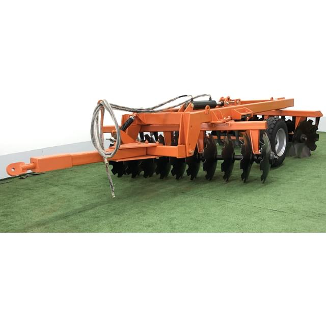 Trailed hydraulic disc harrow